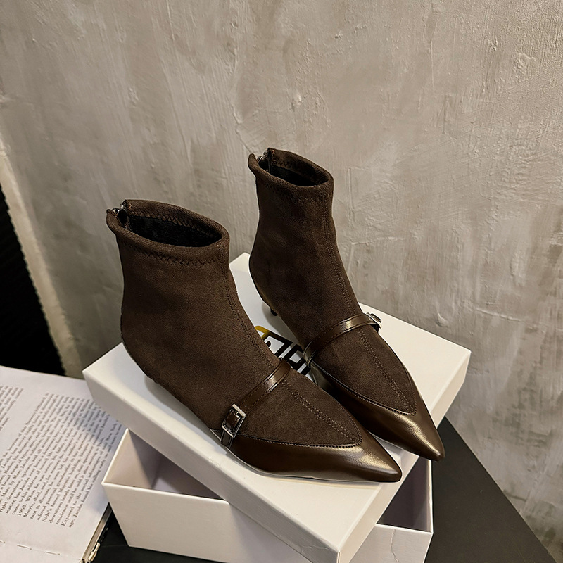 Metal buckle pointed single boot French style mid heel fashion boot.