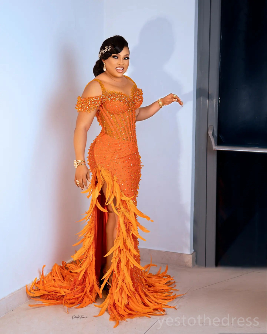 2024 Plus Size Orange Prom Dresses for Black Women Illusion Mermaid Formal Gowns Sheer Neck Side Split Feathered Beaded Crystals Decorated Reception D