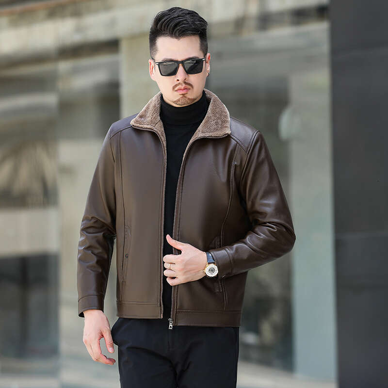2025 New Men's Integrated Fur Leather, Autumn Winter With Thick Plush And Loose Fit, Dad's Leather Jacket