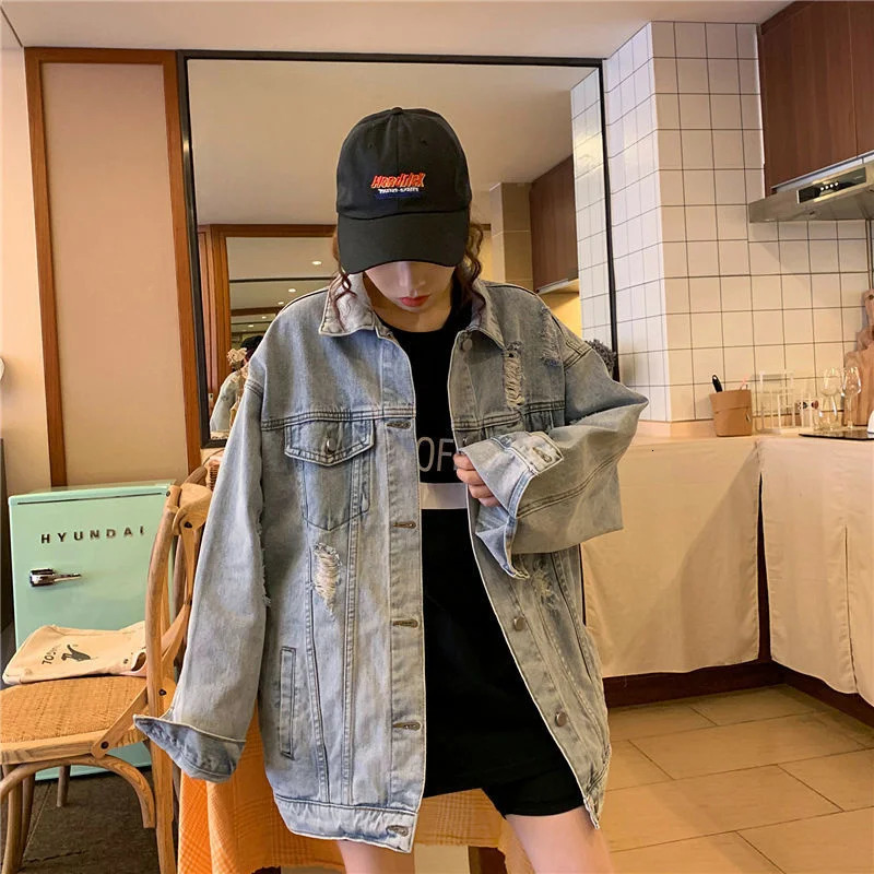 Korean Denim Jacket Women Outerwear Oversized Jeans Jackets Female Vintage Large Size Loose Streetwear Clothes 240415