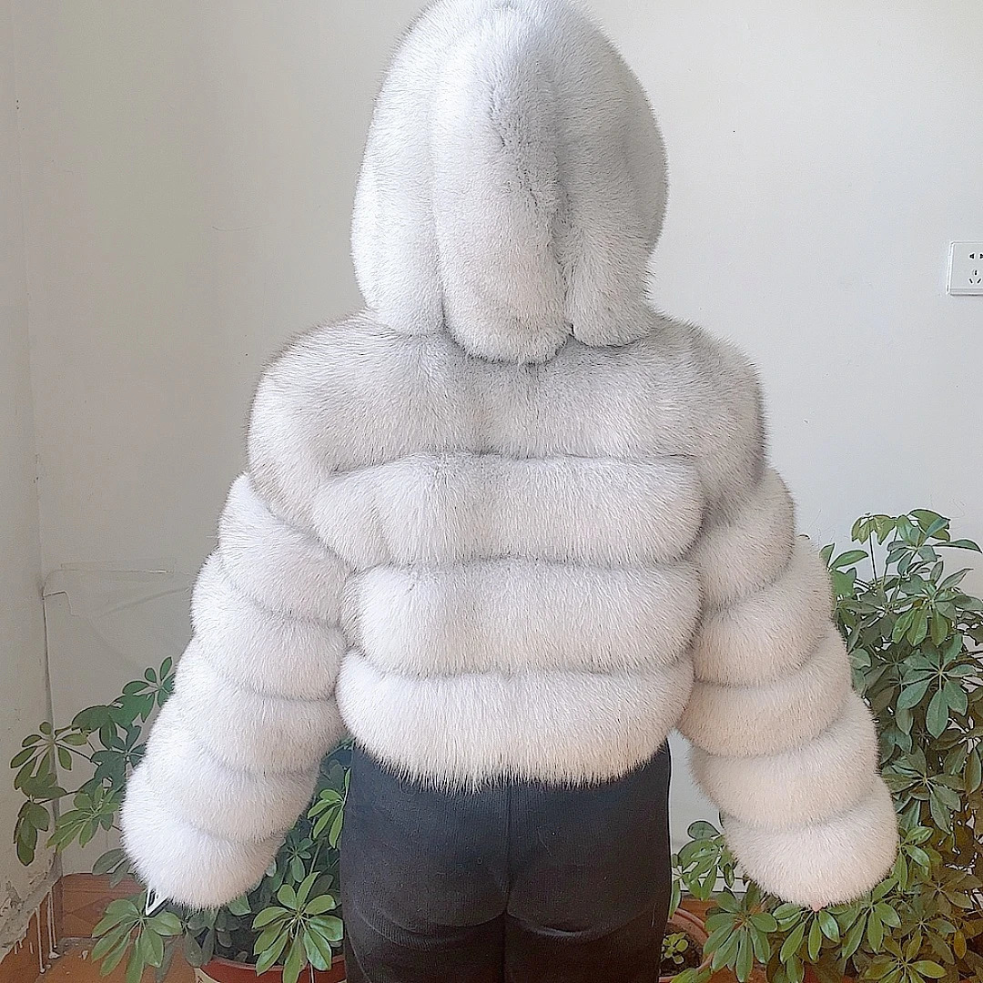 2023 100 natural fur Women Fur Coat Real Fox Thick Warm High Quality Full Sleeves Natural Fur Fashion Hooded Short Jacket 241115