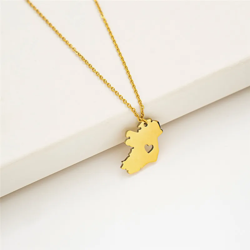 Republic of Ireland Country Heart Map Necklace Stainless Steel Outline Continent Dublin Pendant Necklaces for Motherland Hometown Female Ladies Party 