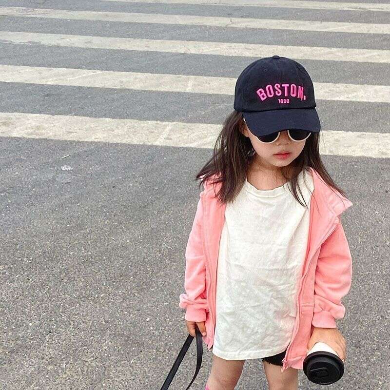 Children's hats for boys girls, spring and autumn Instagram Korean embroidered letter duckbill hat, fashionable baby baseball hat trend