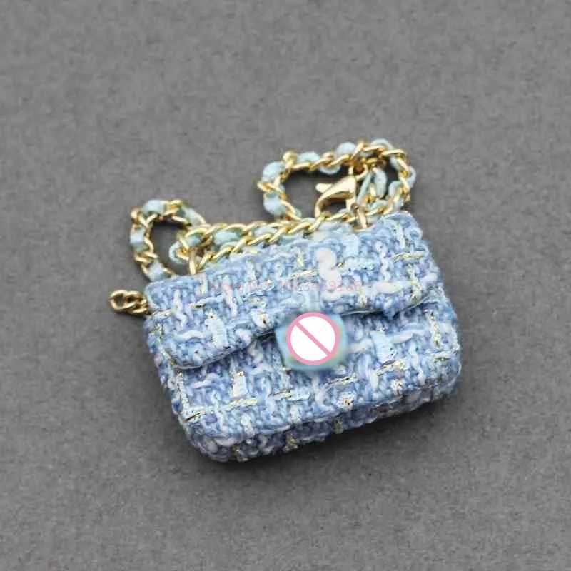 Keychains Lanyards New Hot Labubu Backpack and Doll Fashion Shoulders 20cm Wa Cotton Doll Accessories Girls Toys Holiday Labubu Cute Gifts J241114