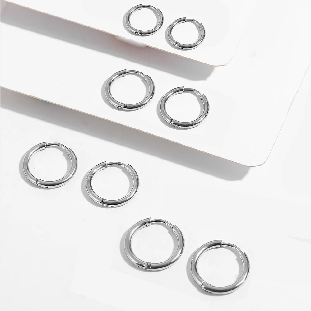 4Pairs Stainless Steel Solid Round Rings Earrings Set for Women Men Stackable 18K Gold Plated Tiny Ear Cartilage Hoops 241114