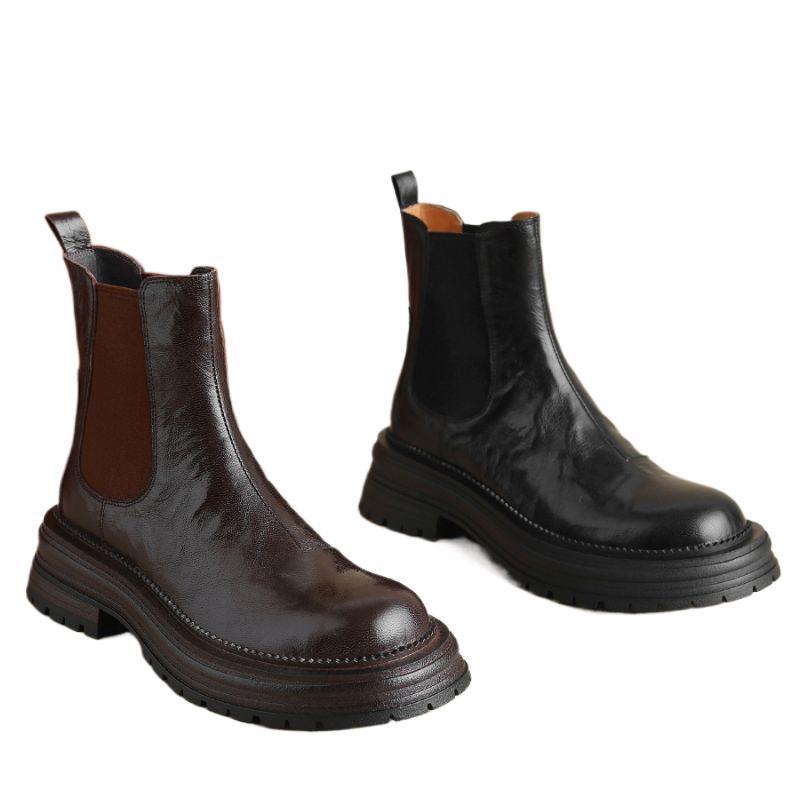 2024 Autumn/Winter New Handheld Pattern Round Head Splicing Coarse Heel Thick Bottom Versatile Short Boots.