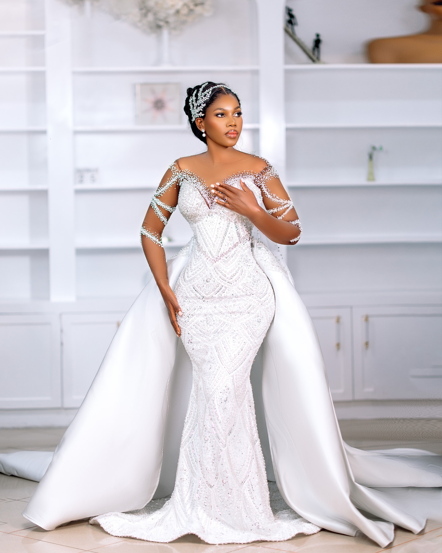 2024 Arabic Aso Ebi Plus Size Off White Mermaid Wedding Dresses Beaded Sheer Neck Satin Sequined Detachable Train Bridal Gowns Dress For Bride