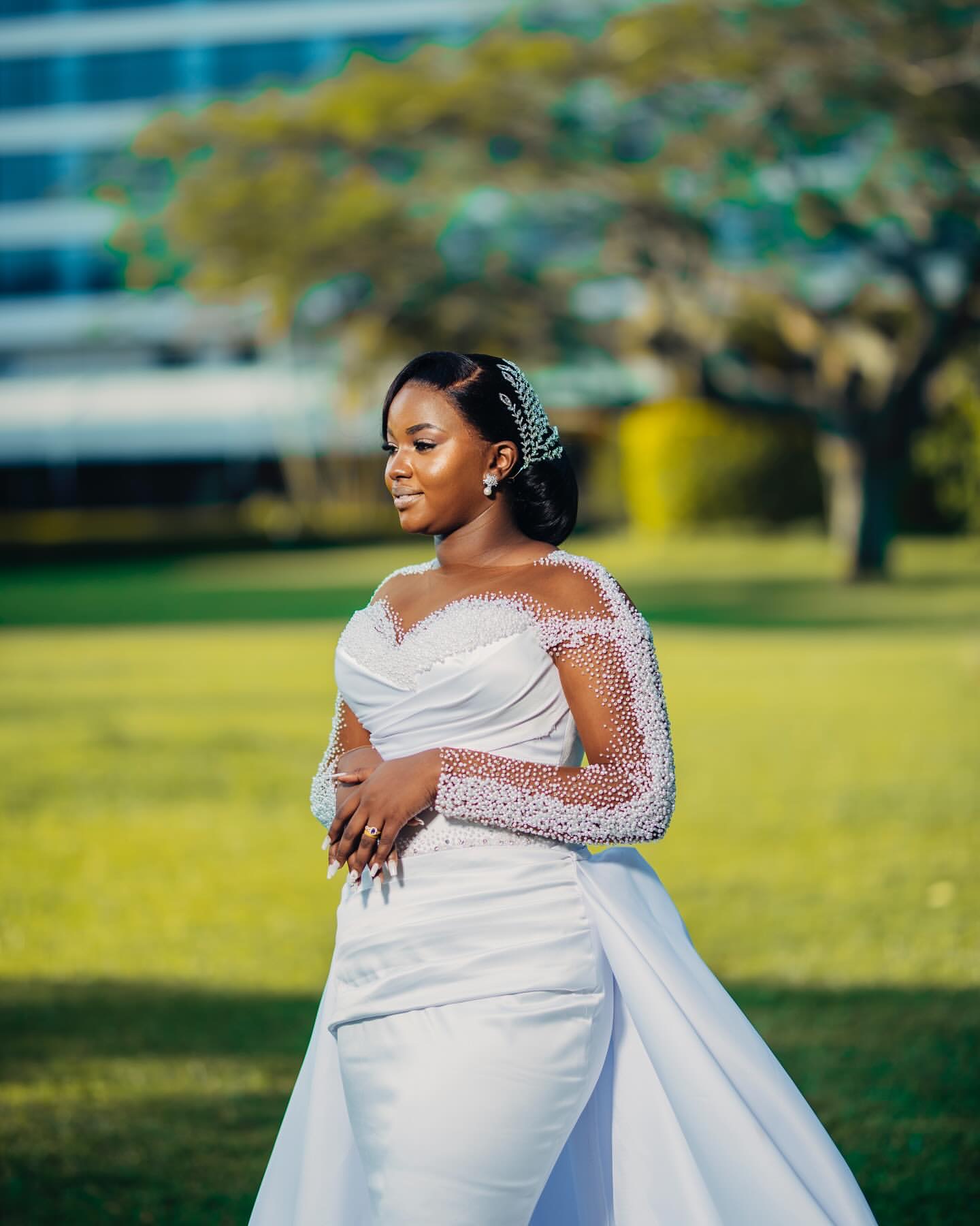 2024 Arabic Aso Ebi Plus Size White Bride Dresses Pearls Beaded Full Sleeves Detachable Train Satin Elegant Bridal Gowns Dress For Bride