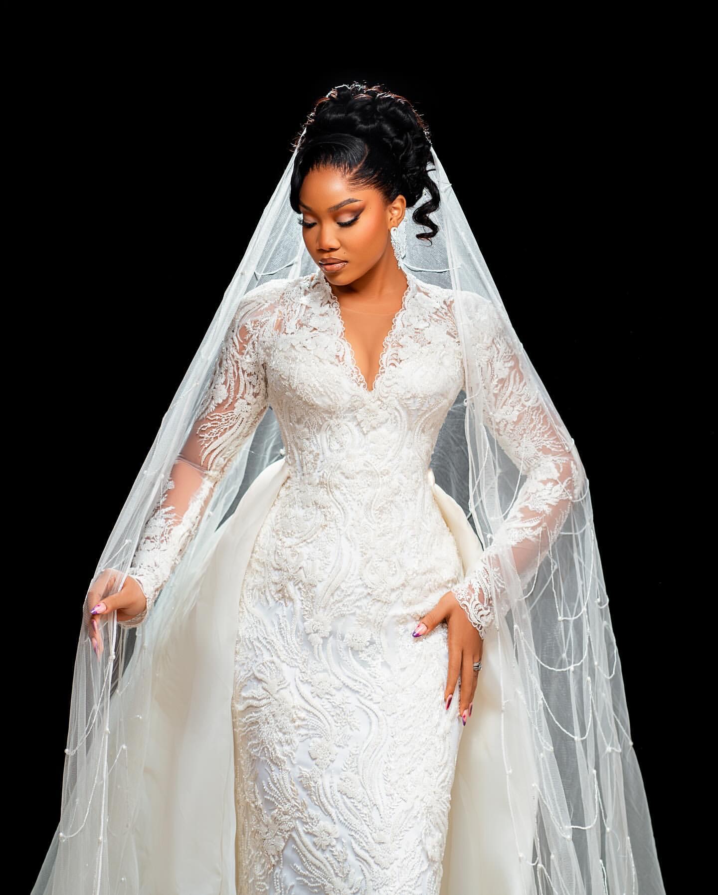 2024 arabic aso ebi plus size ivory mermaid wedding dresses vneck lace full sleeves detachable train bridal gowns dress for bride