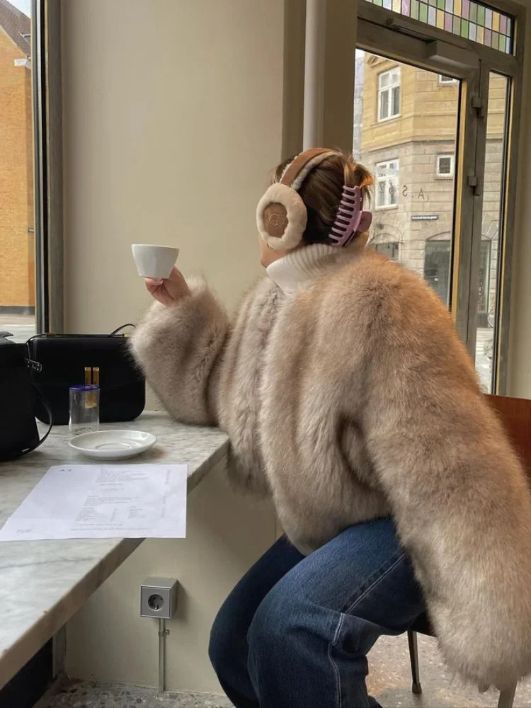 2024 Women Faux Fur Coat Autumn Winter High Quality Fluffy Short Coat Faux Fur Jacket Ladies Furry Fashion Coat 241115