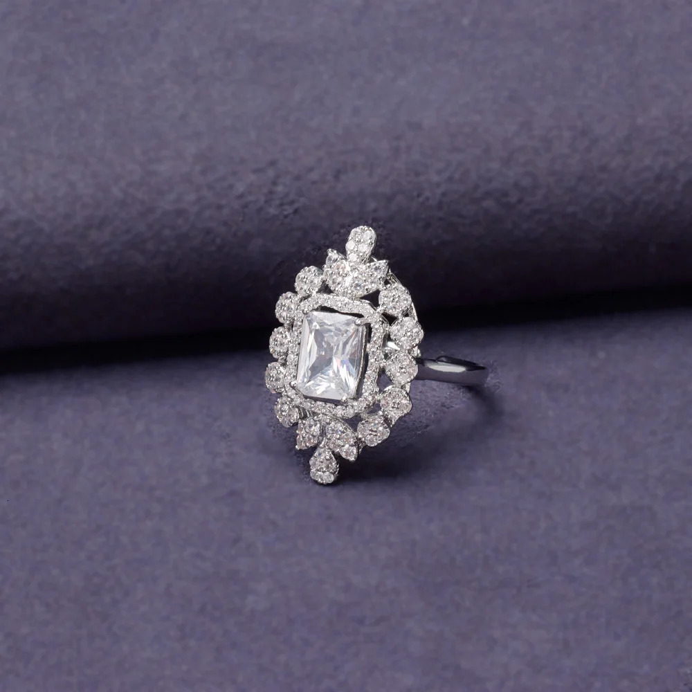 Gorgeous 5-layer simulated pearl necklace with planet pendant necklace zircon bracelet 4-piece womens wedding jewelry set 241115