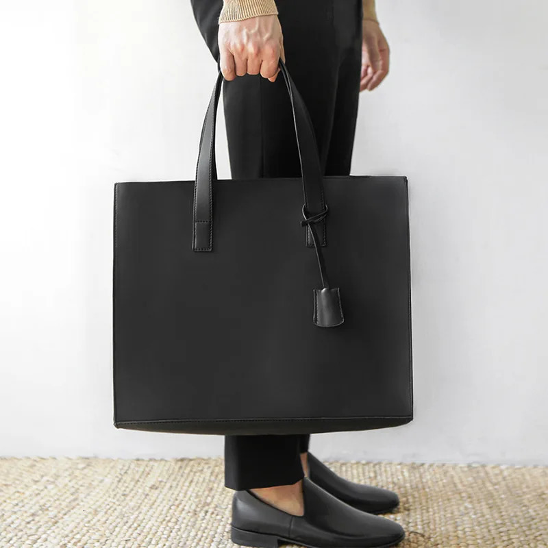 soft leather mens handbag retro large capacity handbag weekend mens shoulder messenger bag casual cross body bag 241114
