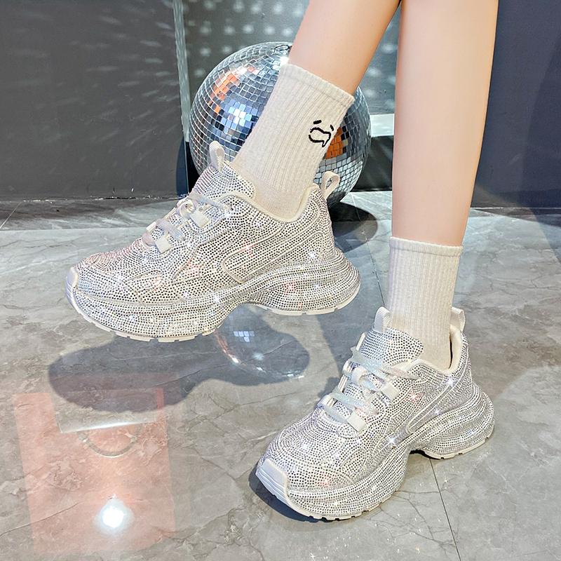 2025 new designer sports shoes luxury rhinestone casual shoes fashionable and comfortable soft soled work shoes outdoor wear night running shoes