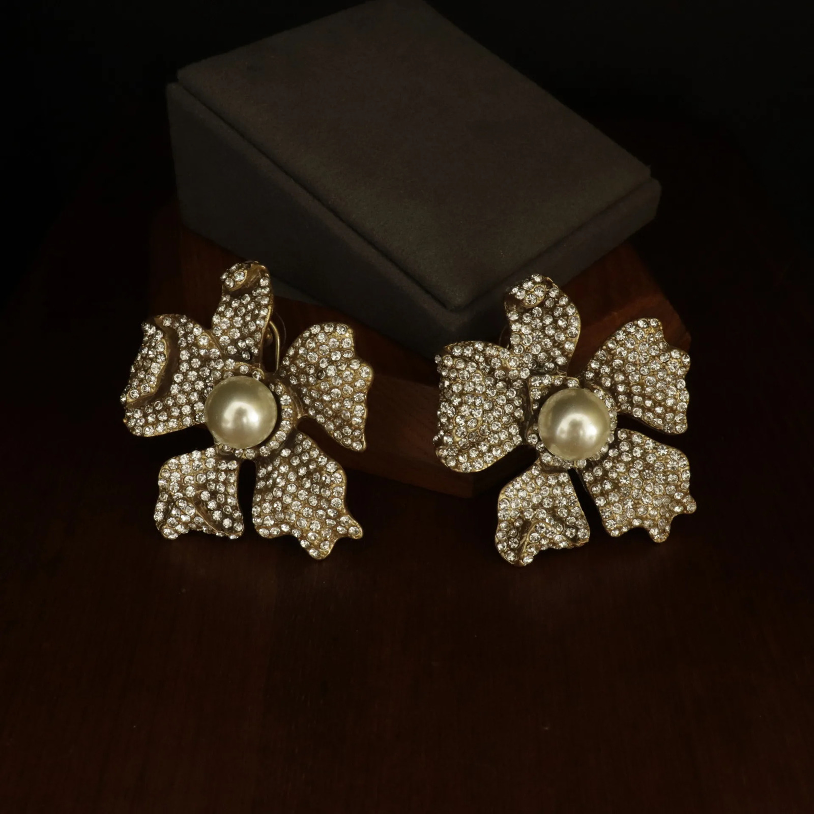 Retro Sweet Flower Earrings Detachable Multi functional Pearl Necklace Set 241115