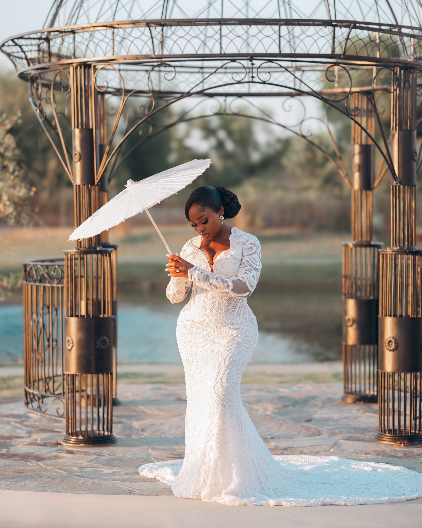 2024 Arabic Aso Ebi Plus Size White Mermaid Wedding Dresses Crystals Beaded Lace Full Sleeves Luxurious Vintage Bridal Gowns Dress For Bride