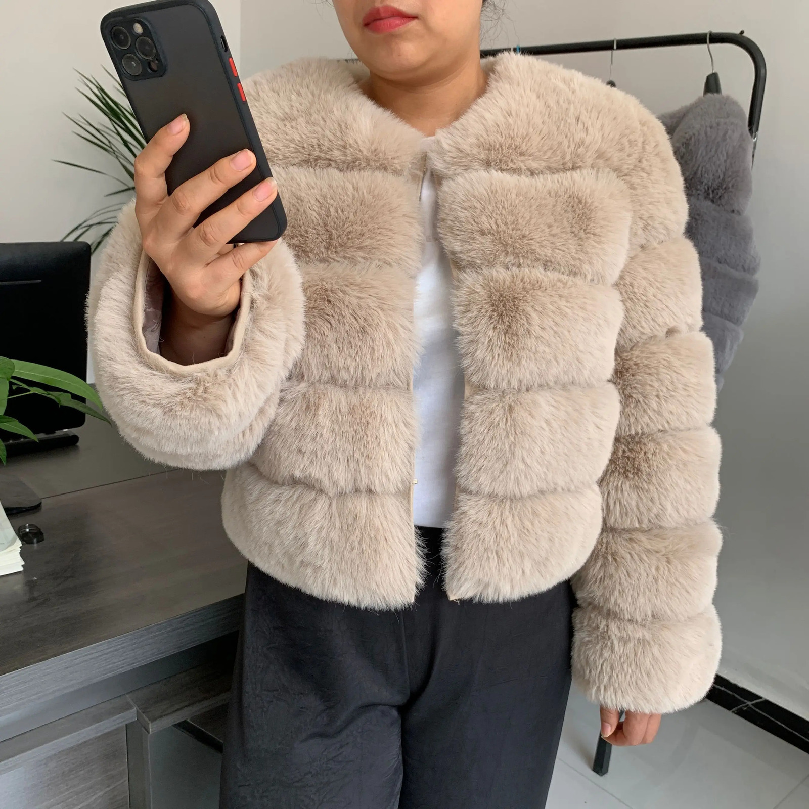 Womens faux fur coat Autumn Winter High Quality Faux Fox Fur Coat fluffy coat fur elegant faux fur 7xl plus size women clothing 241115