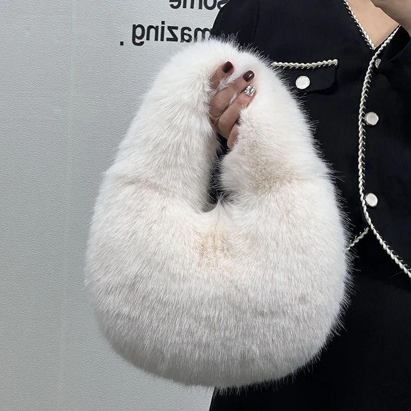 Plush Handbags for Women Autumn Winter Fashion Temperament Large Capacity Party Clutch Bags Elegant Ladies Casual Tote Bag 241114