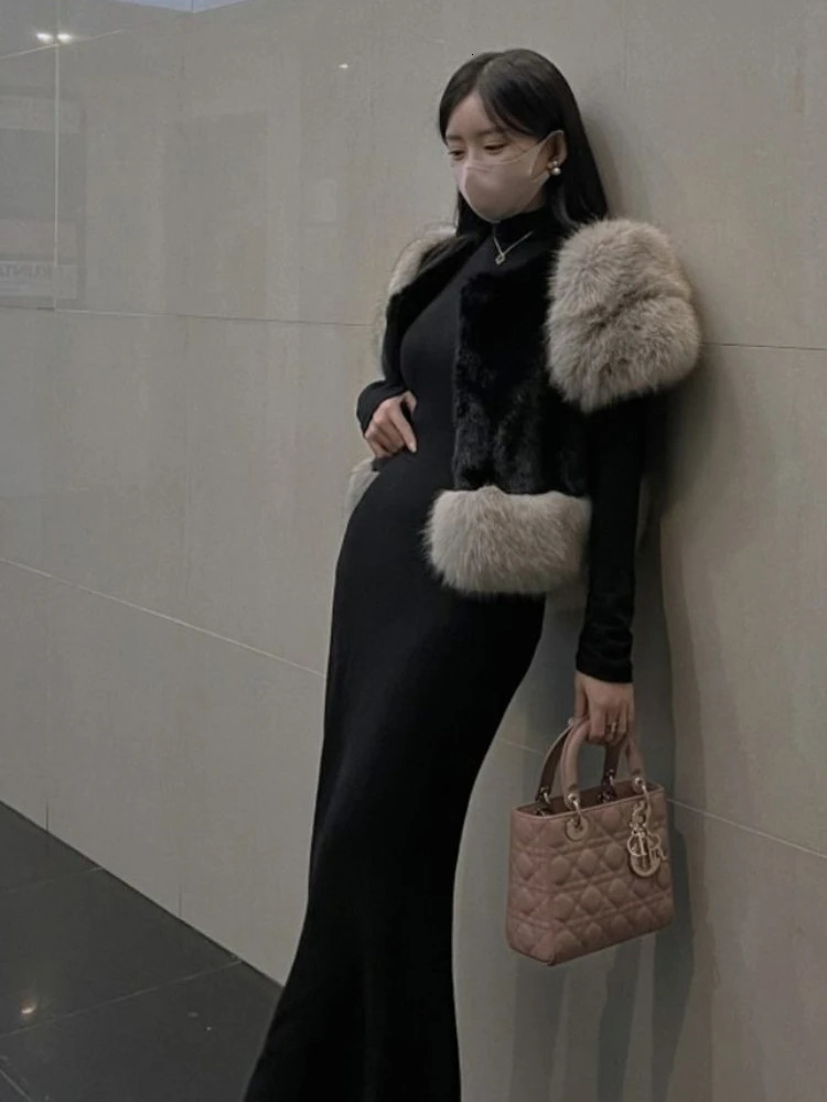 2024 AutumnWinter Fashion Womens Warm Fur Integrated Simulation Coat Round Neck Long Sleeve High End Short 241115