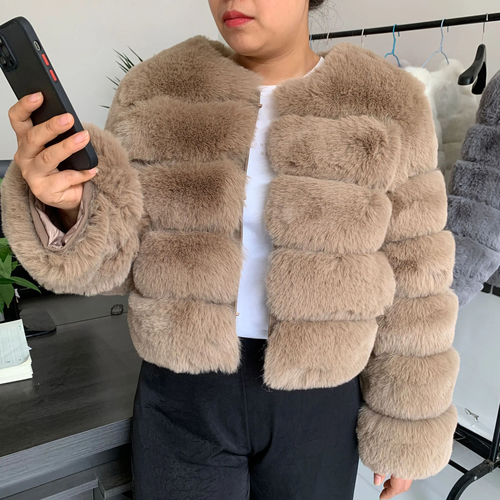 Womens faux fur coat Autumn Winter High Quality Faux Fox Fur Coat fluffy coat fur elegant faux fur 7xl plus size women clothing 241115