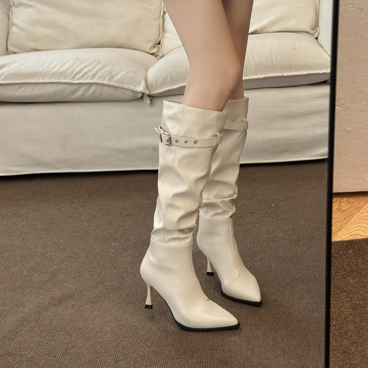 Autumn and Winter New Slim Heeled Pointed Boots.