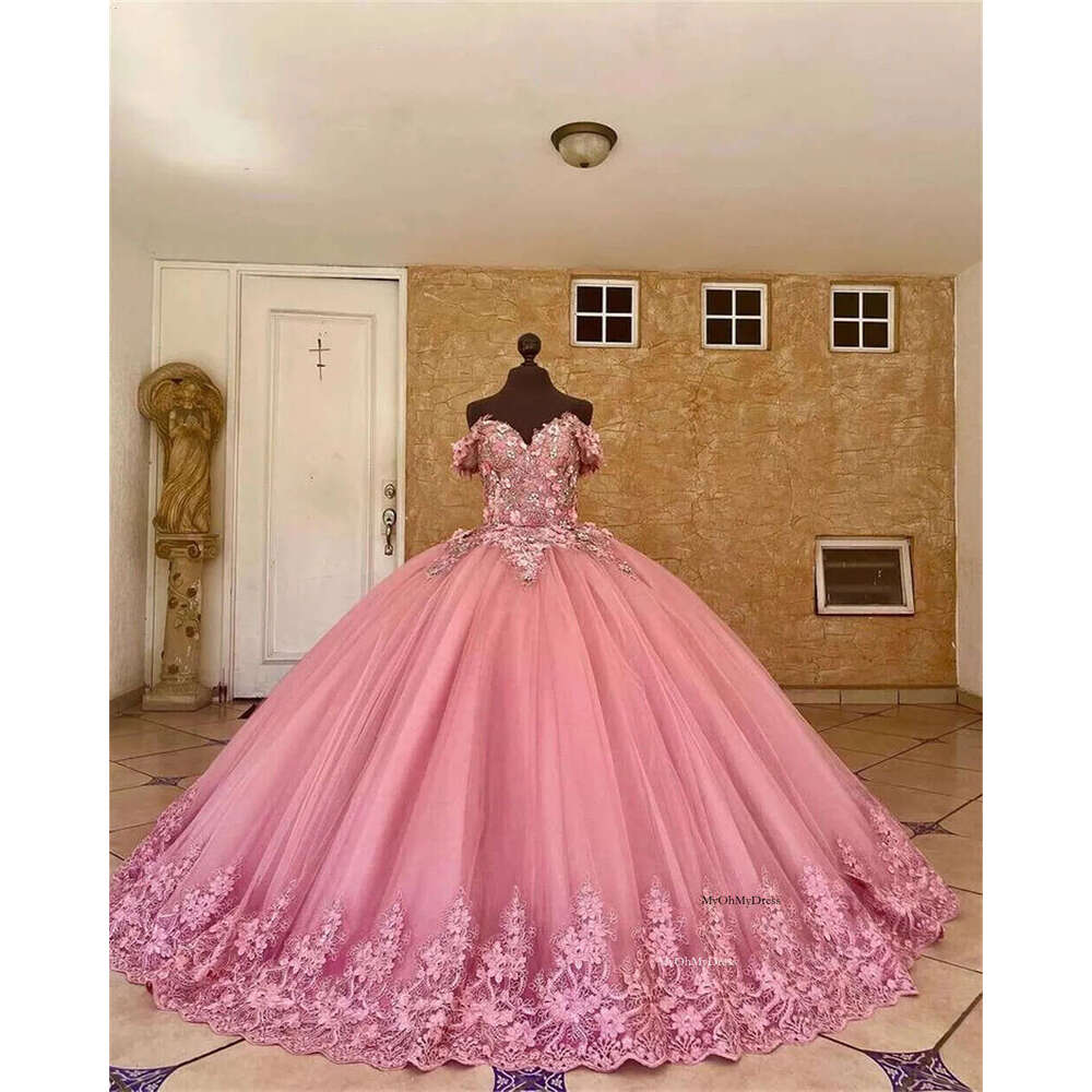 Pink Off The Shoulder Ball Gown Quinceanera Dresses Lace Up Back Sweet 16 Party Dress Appliques Vestido De 15 Anos 1115