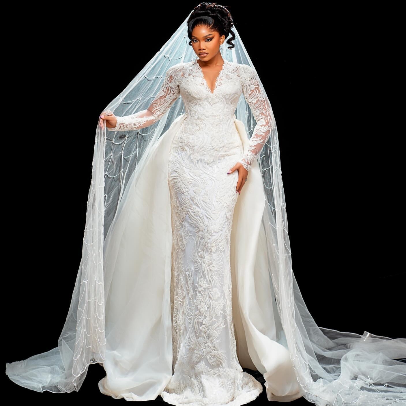 2024 arabic aso ebi plus size ivory mermaid wedding dresses vneck lace full sleeves detachable train bridal gowns dress for bride