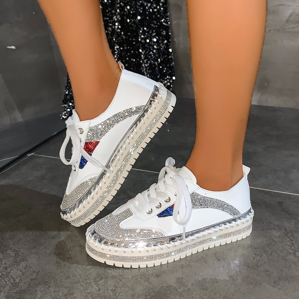 Women's Sneakers 2025 New Fashion Shiny Rhinestones Shoes Casual Sneakers Women's Stylish Sport Shoes Lace-Up Sneakers Shoes 2025 Luxury Shi