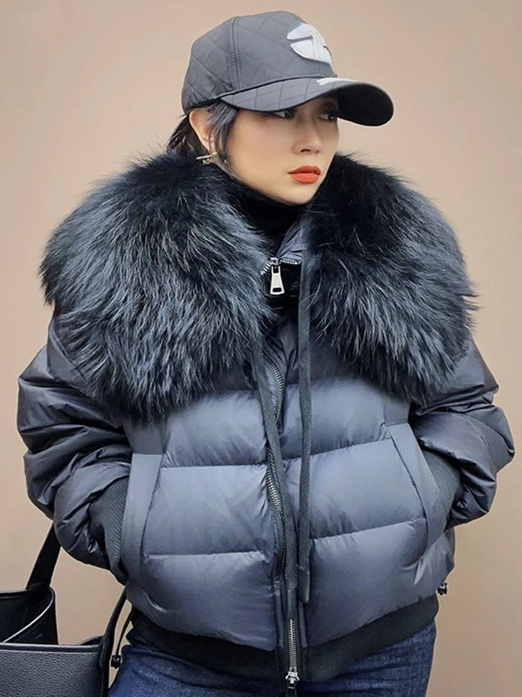 2023 Winter Puffer Jacket Women Large Real Raccoon Fur Collar Short Female Parkas Thick Warm 90 Goose Down Coat Loose 241115