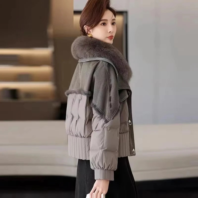 Womens Winter Down Jacket 2024 Short Style Outerwears Natural Fur Collar White Goose Suede Fabric 241115