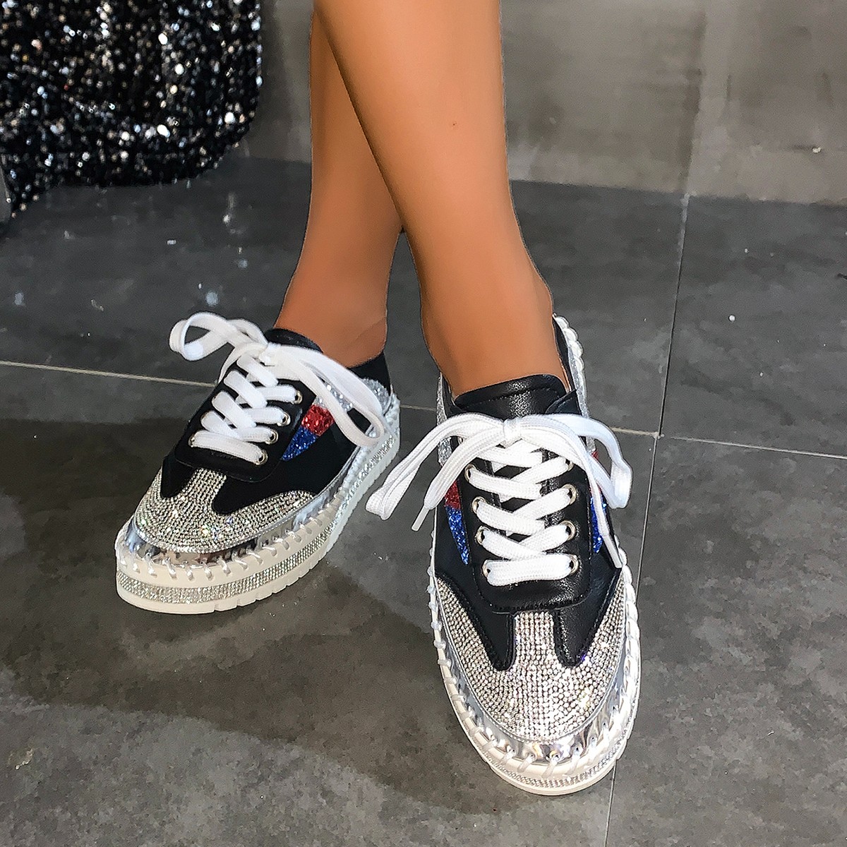 Women's Sneakers 2025 New Fashion Shiny Rhinestones Shoes Casual Sneakers Women's Stylish Sport Shoes Lace-Up Sneakers Shoes 2025 Luxury Shi