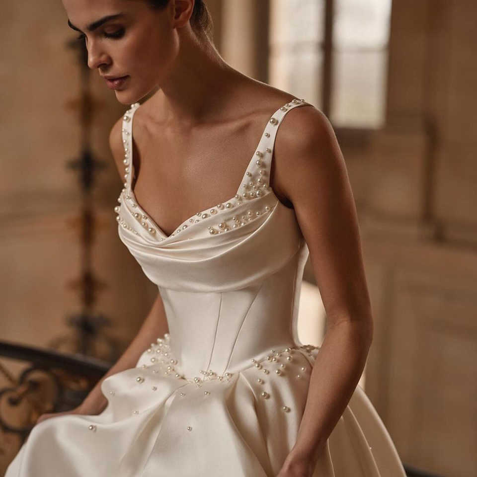 Elegant Pearls Wedding Dresses Spaghetti Straps Bride Gowns A E Satin Sleeveless Custom Made Backless Bridal Vestidos De Novia