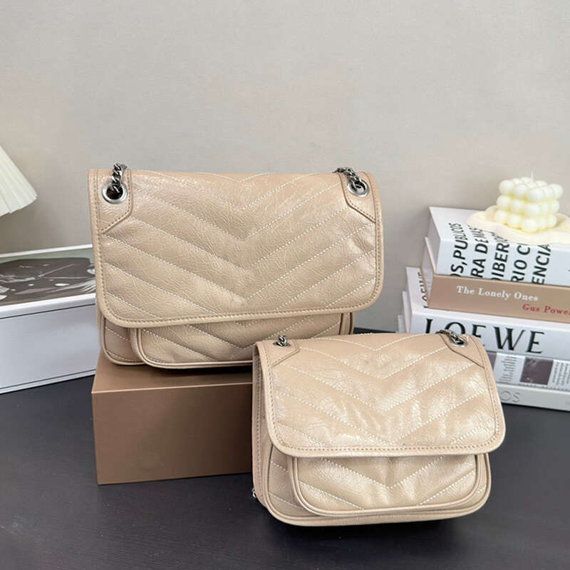 High quality messenger designer classic shoulder bag women's fashion shoulder leather handbag women's checkered chain flip handbag envelope bag Niki