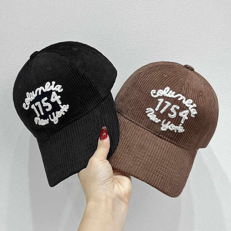 Designer cap Baseball caps hat Fashion New Men Women fitted hats Luxury embroidered baseball cap Sun Hats Adjustable cap Free shipping D-7