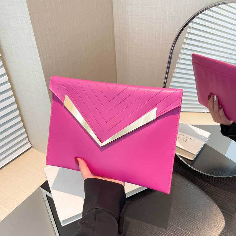 High appearance niche design women's handbag designer new fashionable and western-style twill embroidery line mobile envelope bag