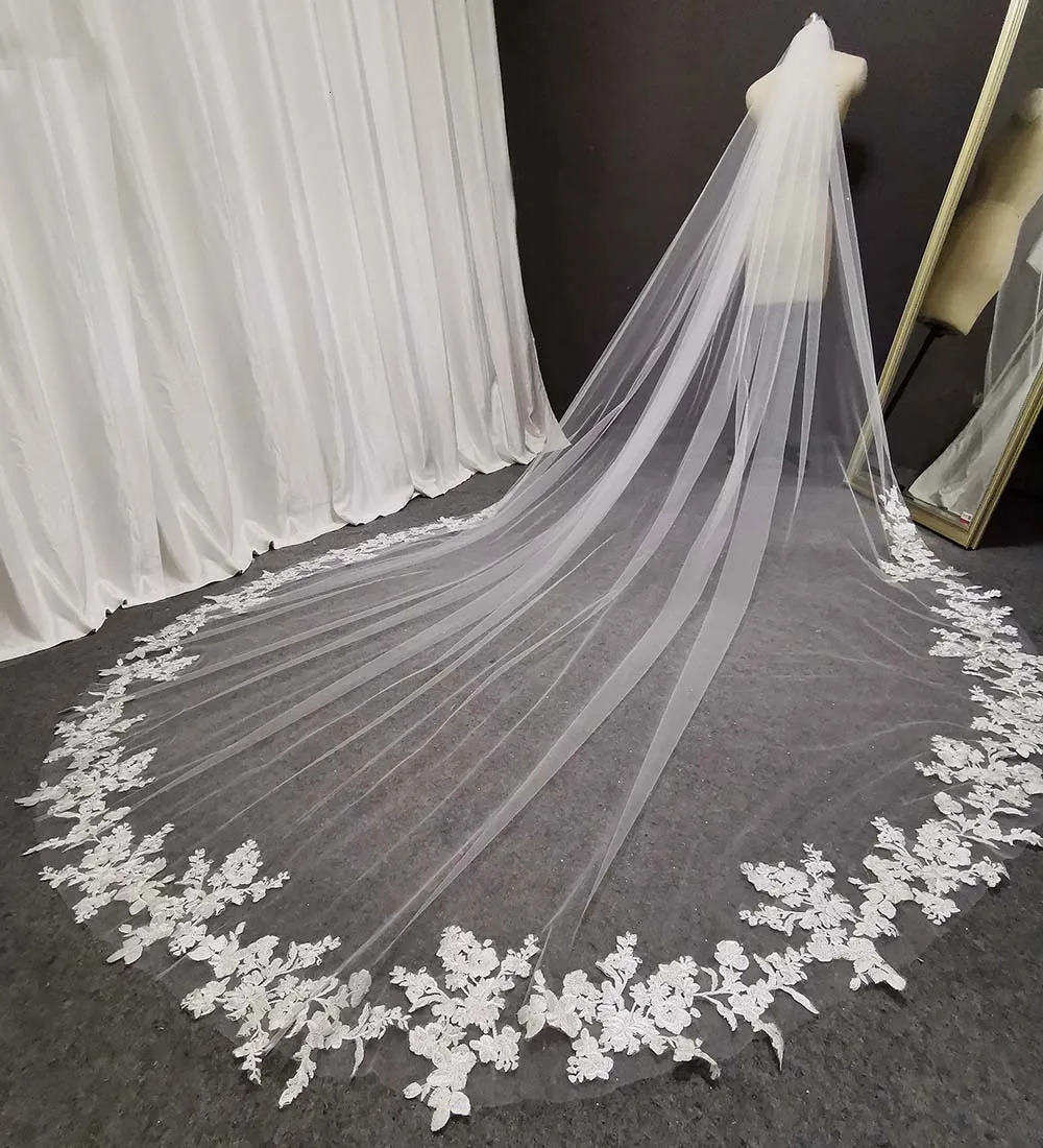 Customized long lace wedding veil 3-meter-long ivory white cathedral bridal veil with comb wedding accessories bridal headwear 241115