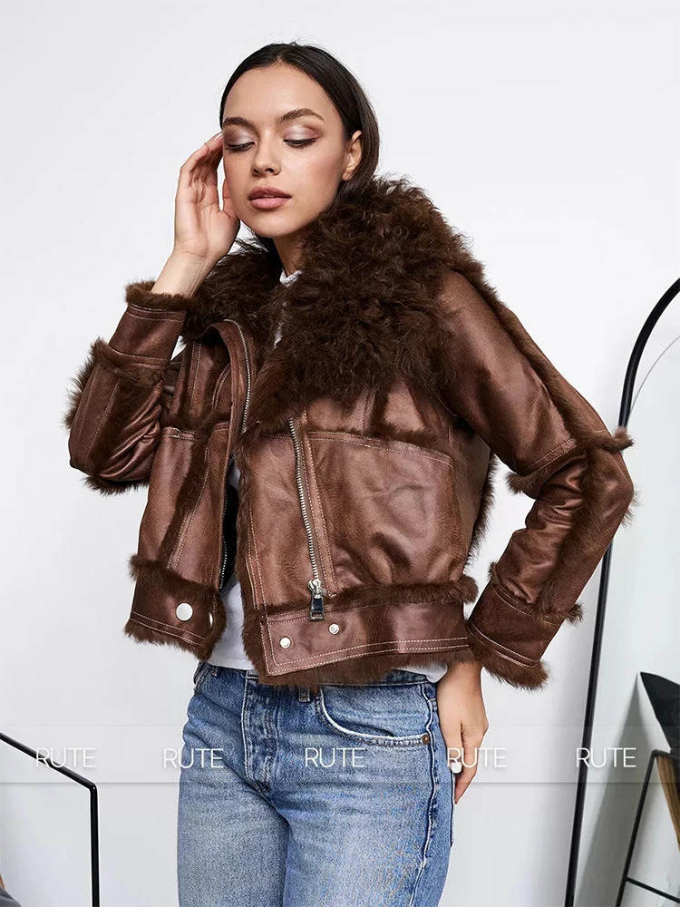 fur coat women winter 2024 Sheepskin Fabric ONeck Rabbit lining Short jacket Fashionable Womens clothing 241115