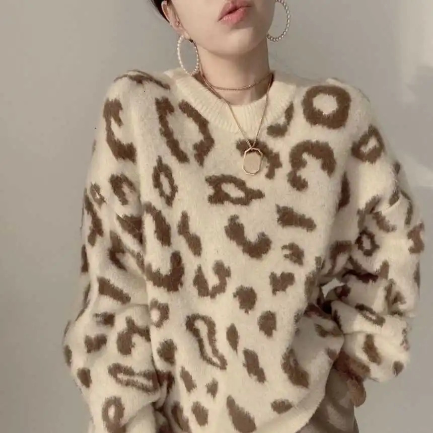 Autumn and winter loose top sweater long sleeved fully matched knitted warm style floral womens clothing trend leopard print soft top 241115
