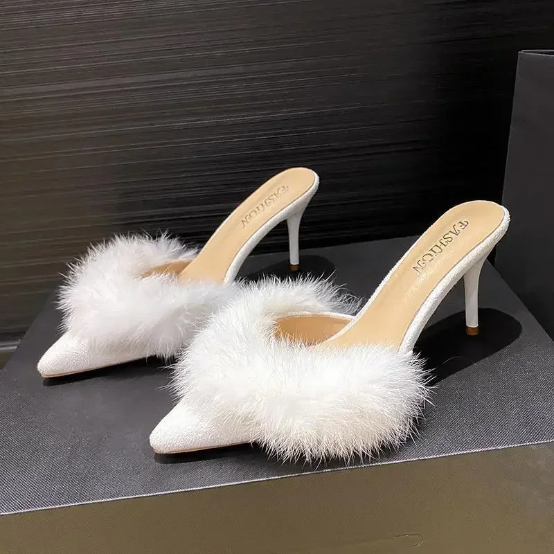 Women Warm Plush Pointed Toe High Heels Winter Mules Slipper Korean Fashion Thin Heels Flip Flops Pumps Zapatos Mujer 241114