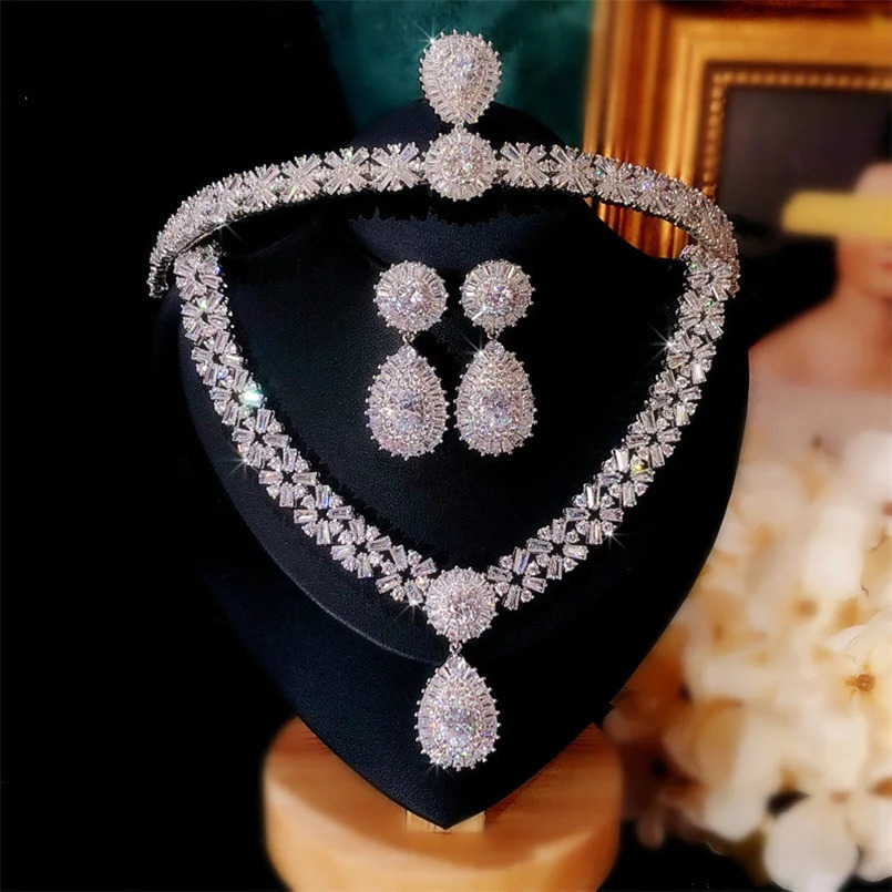 Necklace and Earring Set S925 Silver Needle 2-piece Bridal Jewelry Set Womens Crown Wedding Cube Zirconia Accessories 241115