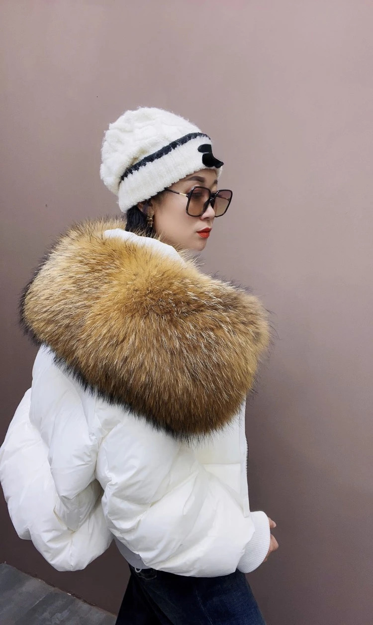 2023 Winter Puffer Jacket Women Large Real Raccoon Fur Collar Short Female Parkas Thick Warm 90 Goose Down Coat Loose 241115