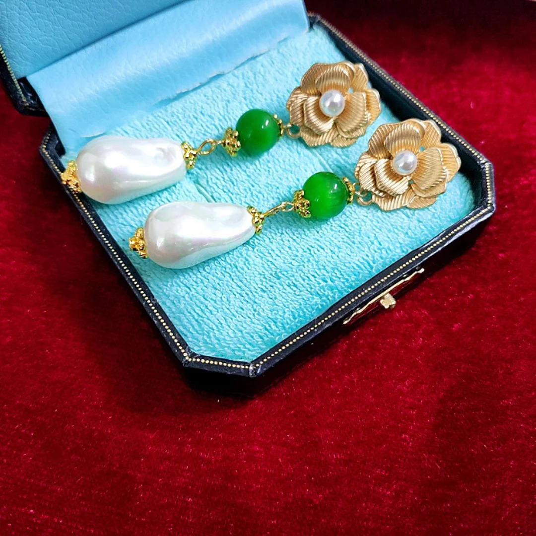 Vintage Medium Green Opal Baroque Jadeite Brooch Necklace Bracelet Flower Earring Set 241115