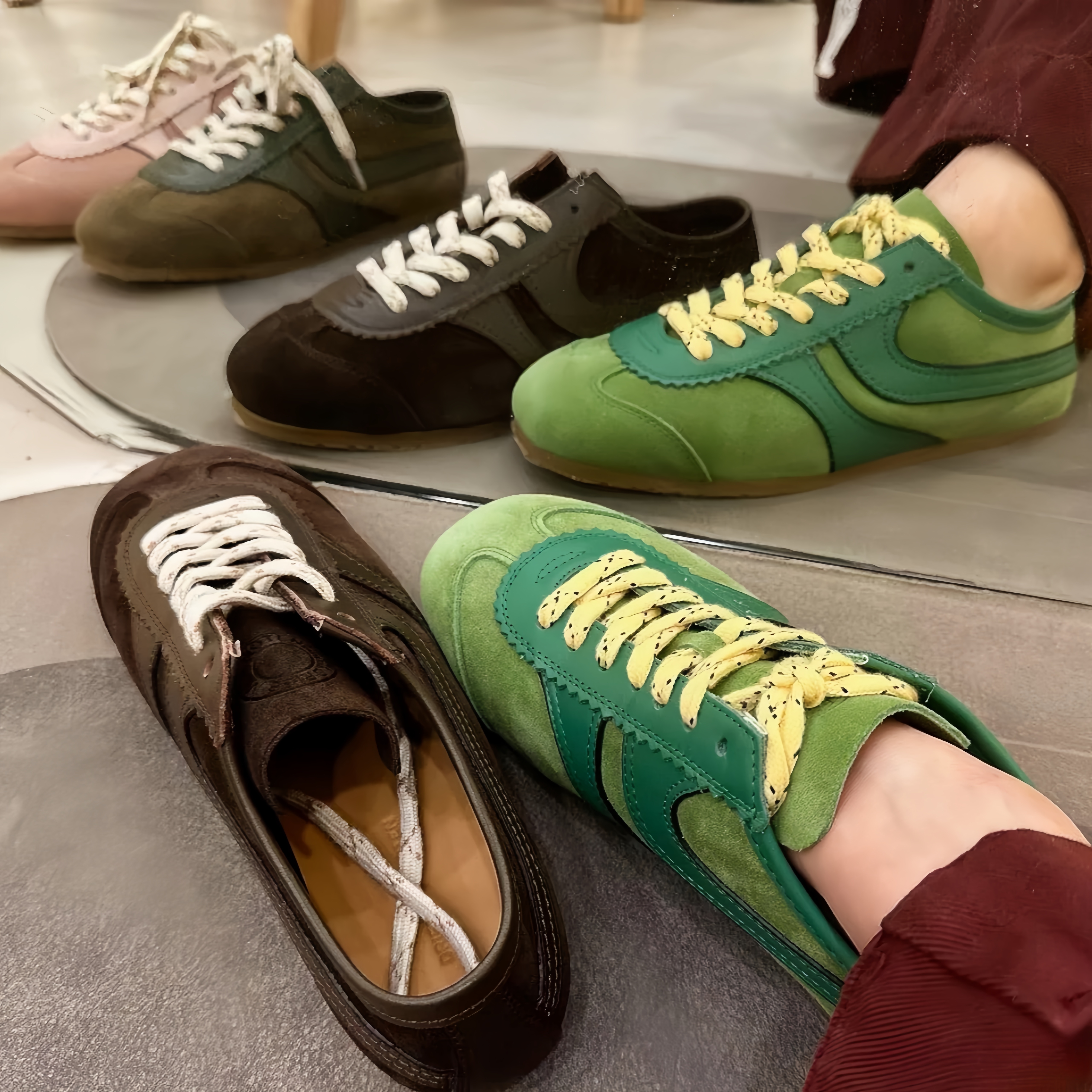 Designer dvn noten womens sneaker womens trainer run shoes woman Suede sneakers inspired by 70s marathon spirit with nappa upper thin signature sole size35-40