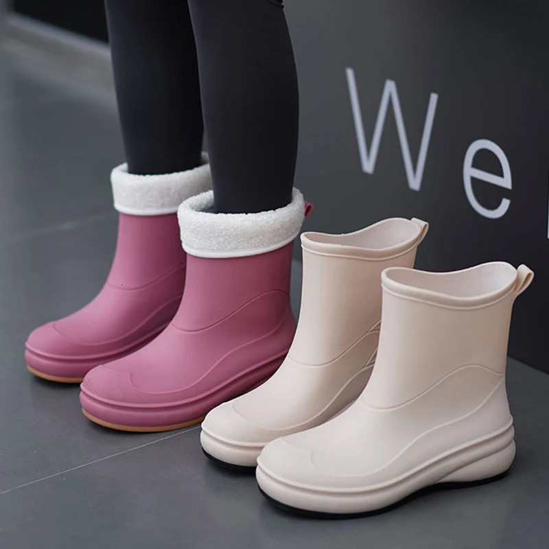 Fashionable Womens Rain Boots Mid-calf Non-slip Water Boots Waterproof Rubber Shoes Outdoor Non-slip Car Wash Water Shoes 241114