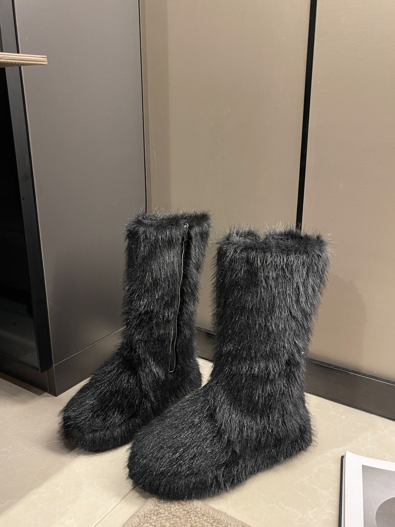 Women's Winter New Style Side Zipper Thick Bottom with Velvet Warm Plush Boots.