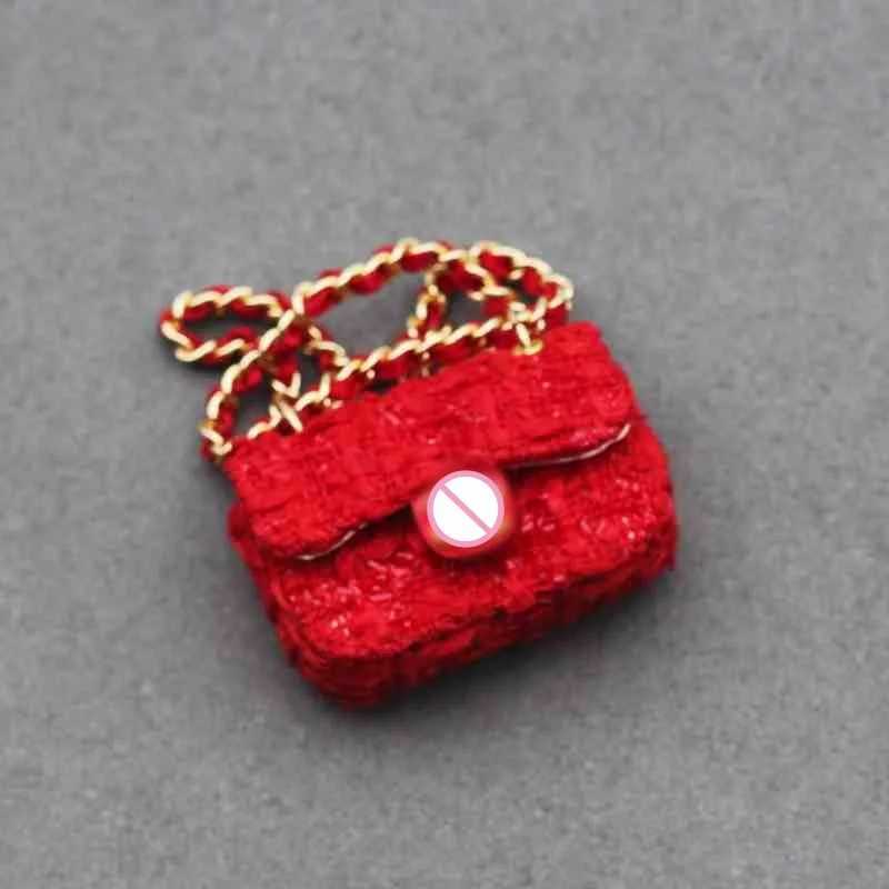 Keychains Lanyards New Hot Labubu Backpack and Doll Fashion Shoulders 20cm Wa Cotton Doll Accessories Girls Toys Holiday Labubu Cute Gifts J241114