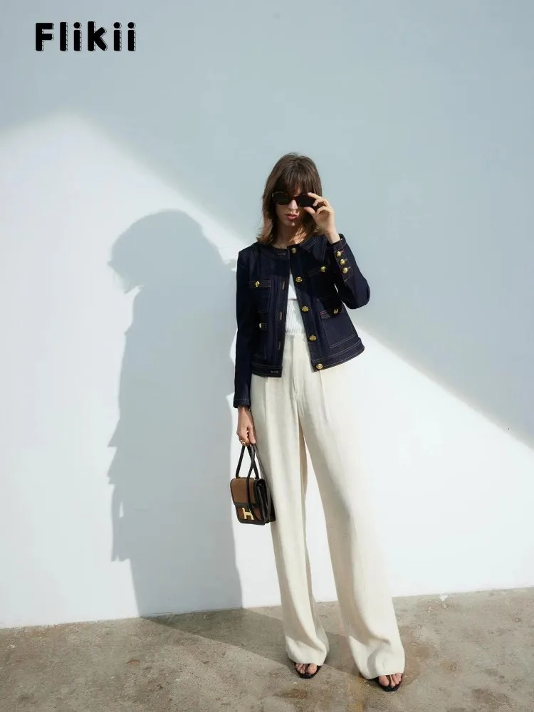 Womens French single chest loose Y2K jacket autumn casual bag wash round neck retro currency style denim jacket 241115