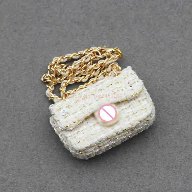 Keychains Lanyards New Hot Labubu Backpack and Doll Fashion Shoulders 20cm Wa Cotton Doll Accessories Girls Toys Holiday Labubu Cute Gifts J241114