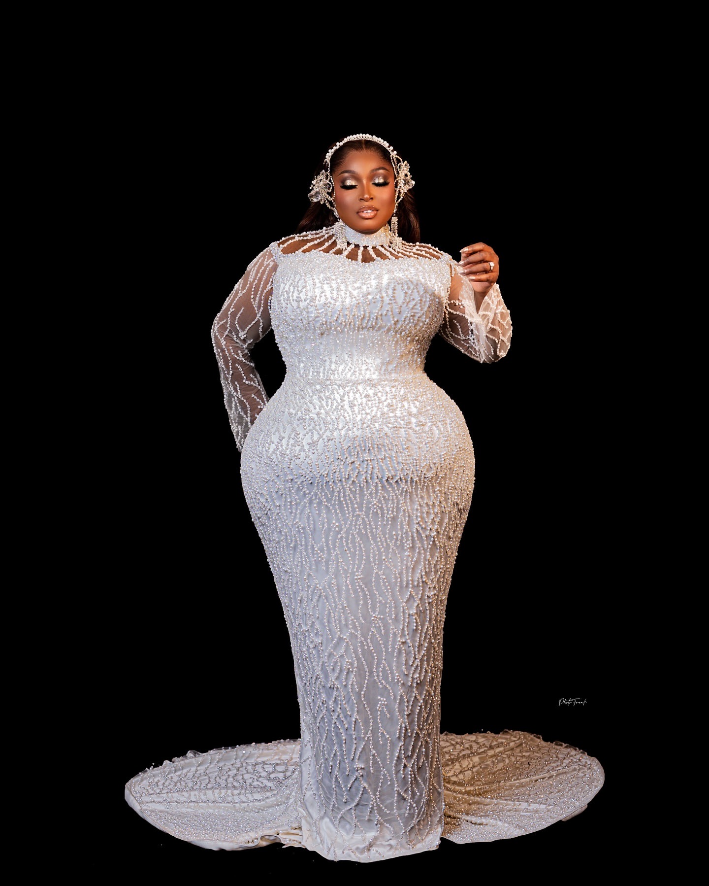 2024 Arabic Aso Ebi Plus Size Off White Mermaid Wedding Dresses Pearls Full Sleeves Sheer Neck Luxurious Elegant Bridal Gowns Dress For Bride