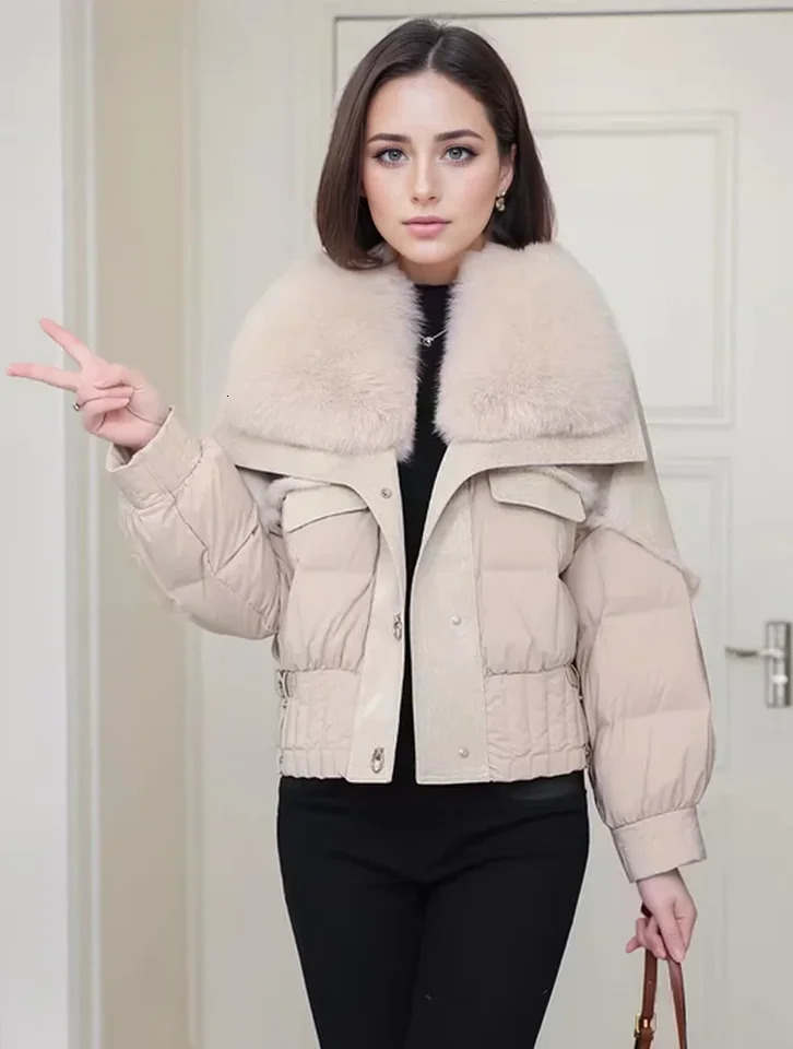 Womens Fur Down Jacket Coat 2024 Short Style Outerwears Natural Collar White Goose Sheepskin Fabric 241115