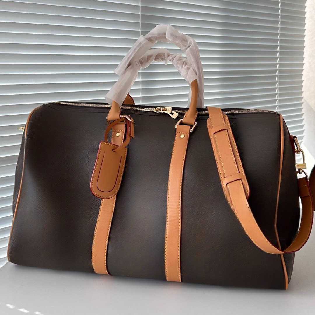 Evening Bags Duffel Bags High Quality Hot Designer Men Women Fashion Travel Large Capacity Zipper Open And Close Coated Canvas Leather Hand Bill Shoulder Crossbody